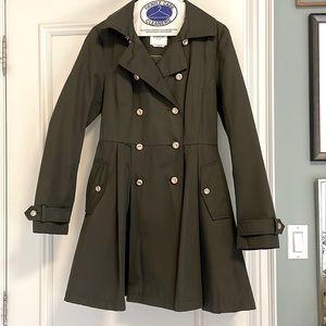 Military style olive green raincoat with beautiful new look silhouette
